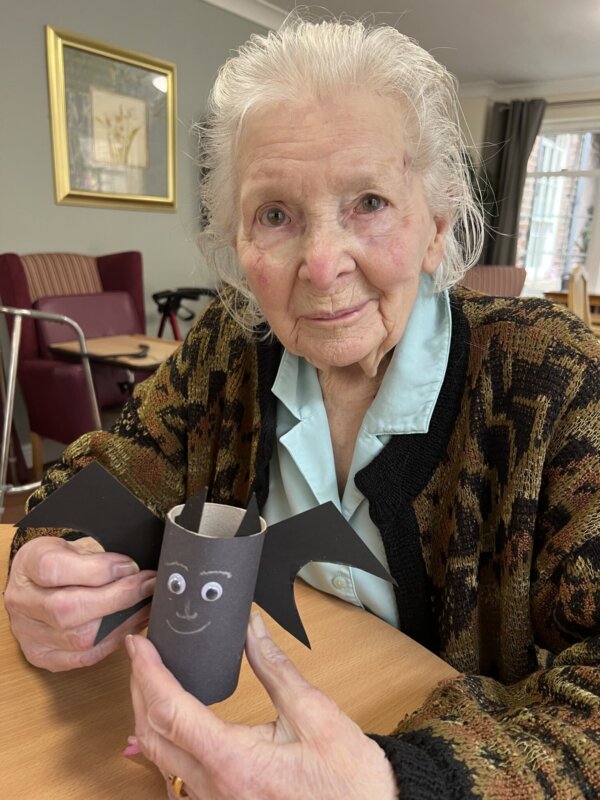 Eileenmakingbats Figham House Care Home residents are going absolutely batty for Halloween! Spooky season is in full swing at Figham House, and the creativity is off the charts!