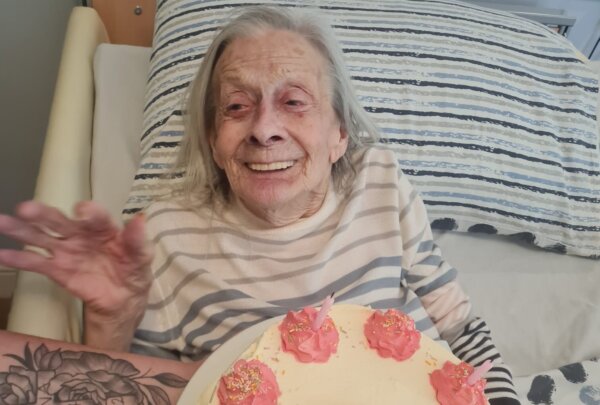 Birthdays at Oaktree Hall & Lodge The whole of Oaktree Hall and Lodge Care Home in Bessingby, wishes June a Happy 89th Birthday!