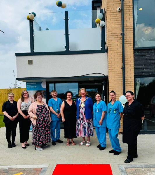Springfield Manor Care Team June 2024 Springfield Manor Care Home, opened by the Lord Mayor, offers state-of-the-art, eco-friendly, person-centred care including dementia and complex care in Staffordshire